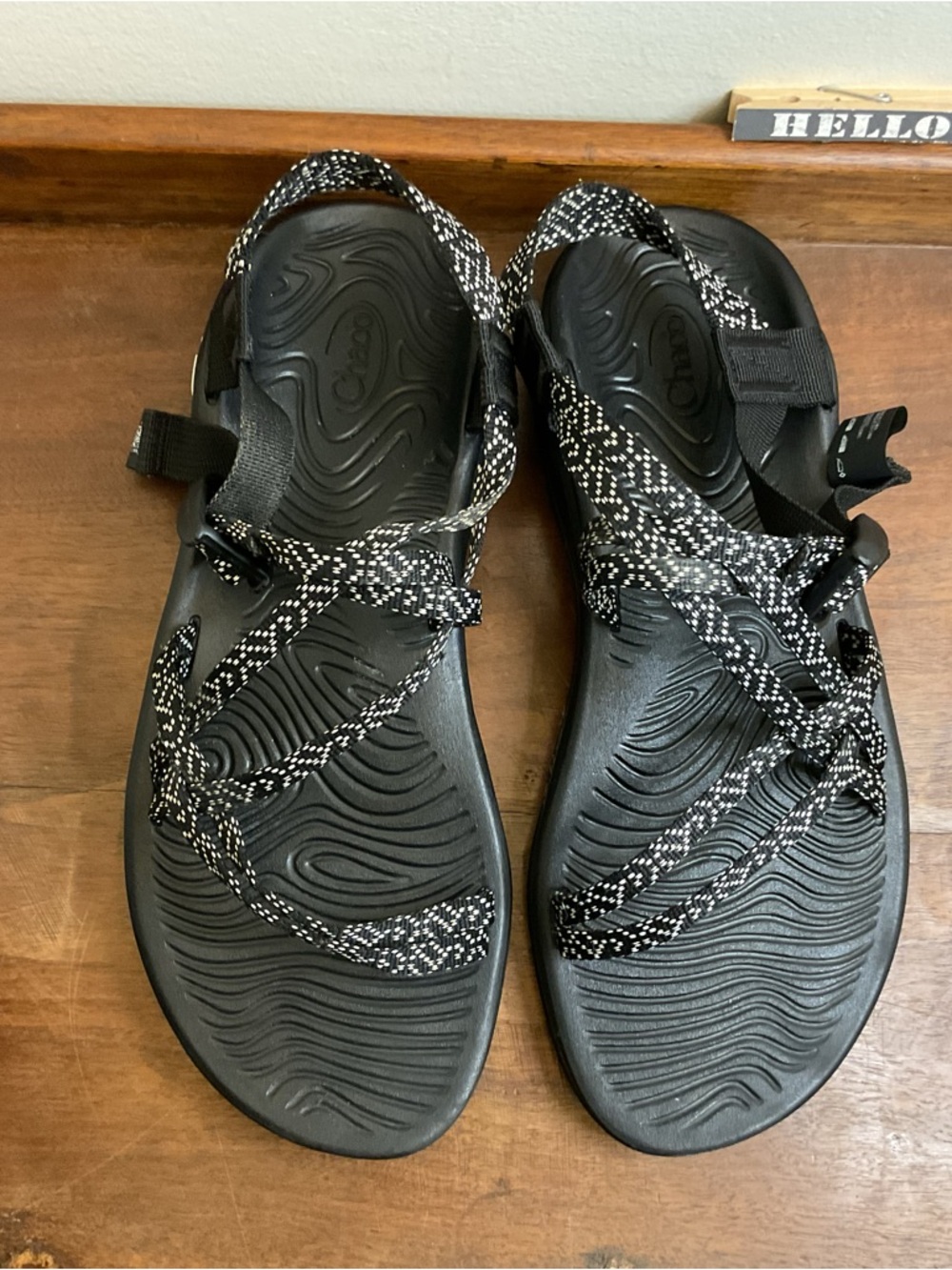 Chaco Z Cloud Sandals NO Toe Loop Black White Women’s 11 Vibram Sole Beach